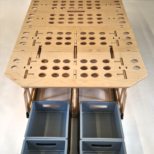 Mobiles Klapp-Bettmodul für Ihren PKW. Mit zwei Schublade für Euroboxen